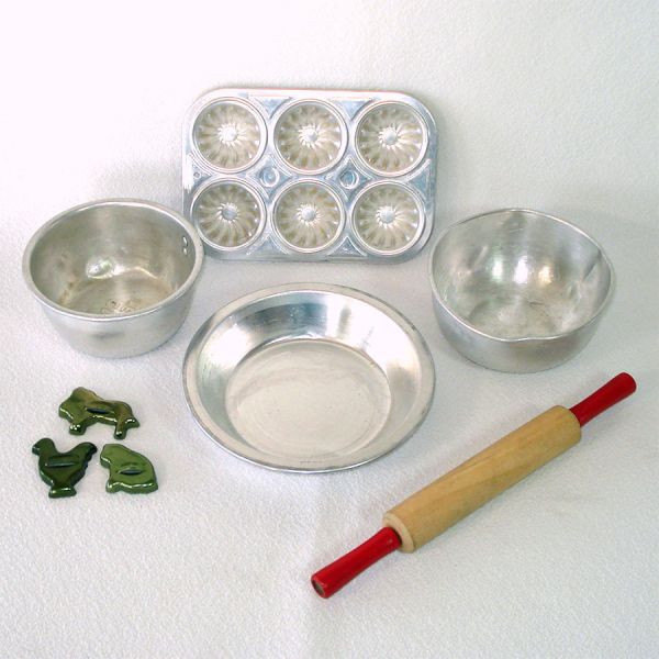 Childs Toy Pots, Pans, Bakeware Lot Kitchen Playset Clearance #3