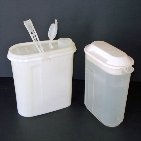 Tupperware Vintage Bowls, Containers 8 Piece Lot #4