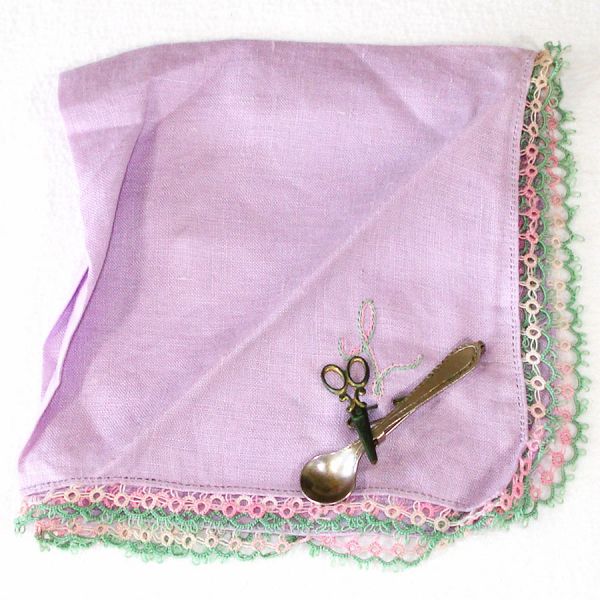 Scalloped Violets Hairpin Lace Trimmed Ladies Hankie And More #3