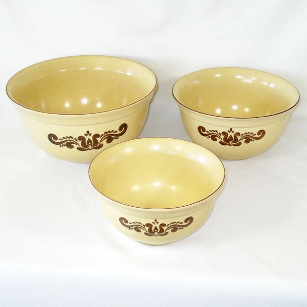 Pfaltzgraff Village Set 3 Nested Mixing Bowls #2