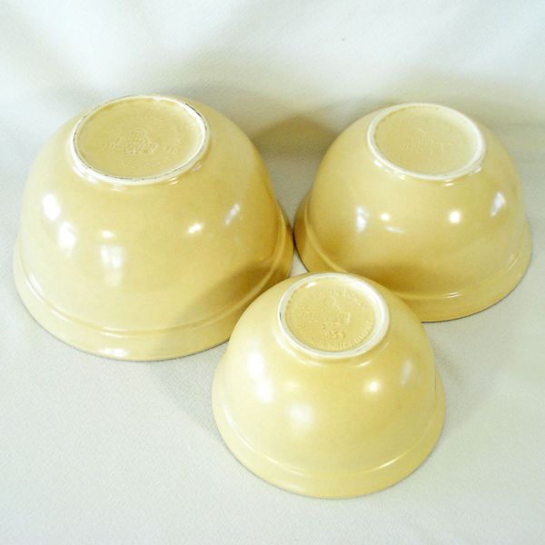 Pfaltzgraff Village Set 3 Nested Mixing Bowls #3
