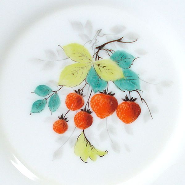 Westmoreland Beaded Edge Fruit 4 Dinner Plates Clearance #4