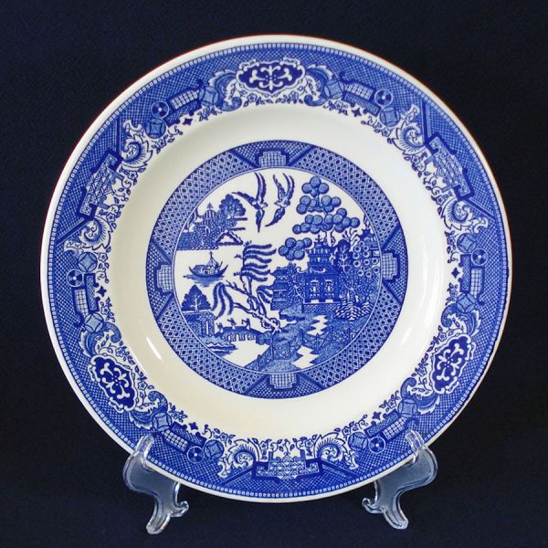 Royal China Blue Willow Ware Dinner Plates