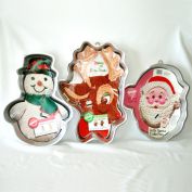 3 Wilton Christmas Cake Pans Reindeer Santa Snowman