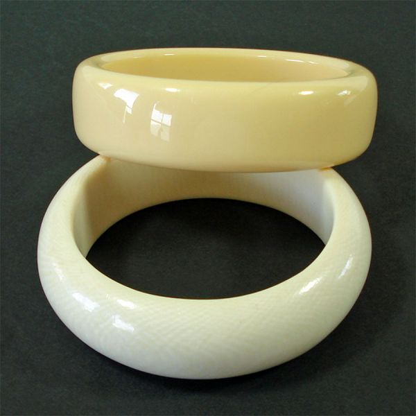 Cream and Pale Yellow Pair Plastic Bangle Bracelets #2