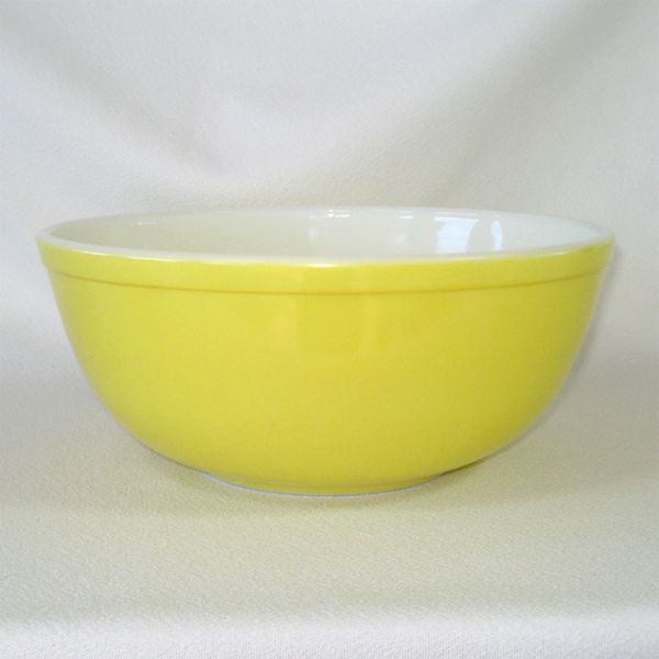 Pyrex Primary Yellow 4 Quart Mixing Bowl #5