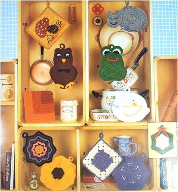 2 Leisure Arts Crocheted Pot Holders Instruction Booklets #3
