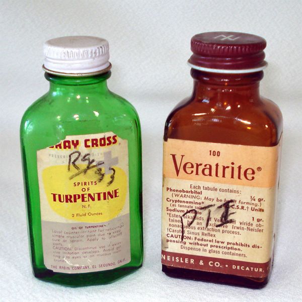 Lot 12 Antique and Vintage Glass Pharmacy, Medicine Bottles #4