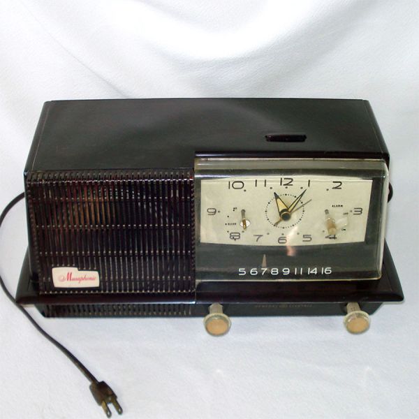 General Electic 1960 Musaphonic Clock Radio #2