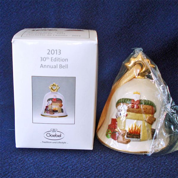 Goebel 2013 Annual Christmas Bell Mint in Box