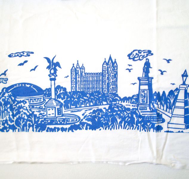 Hotel Utah Mid Century Banquet Tablecloth 10 Feet #4