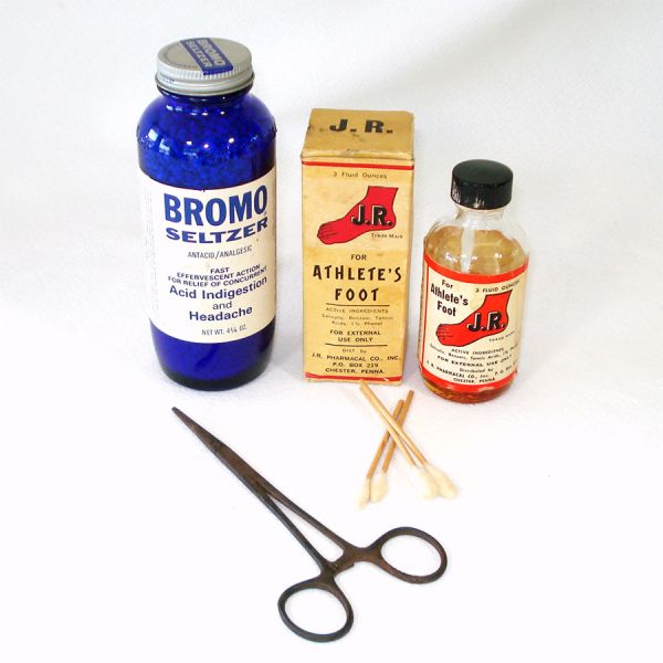 Vintage and Antique Medicine Cabinet Lot With Contents #5