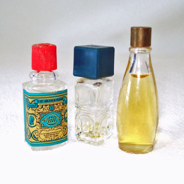Vintage and Antique Medicine Cabinet Lot With Contents #8