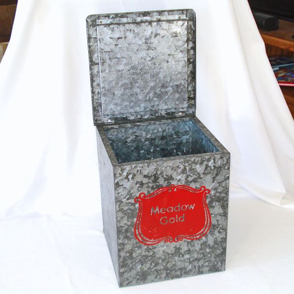 Meadow Gold Dairy Metal Milk Delivery Porch Box #2