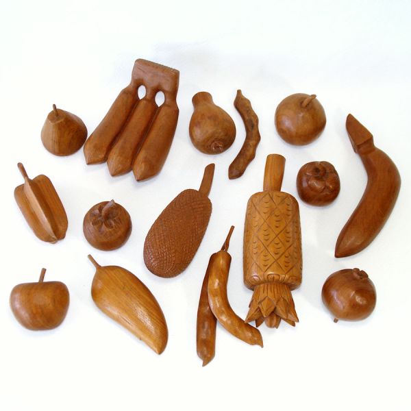 Monkey Pod Wooden Fruit, 15 Piece Lot