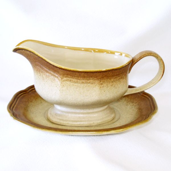 Mikasa Whole Wheat Gravy Boat With Underplate