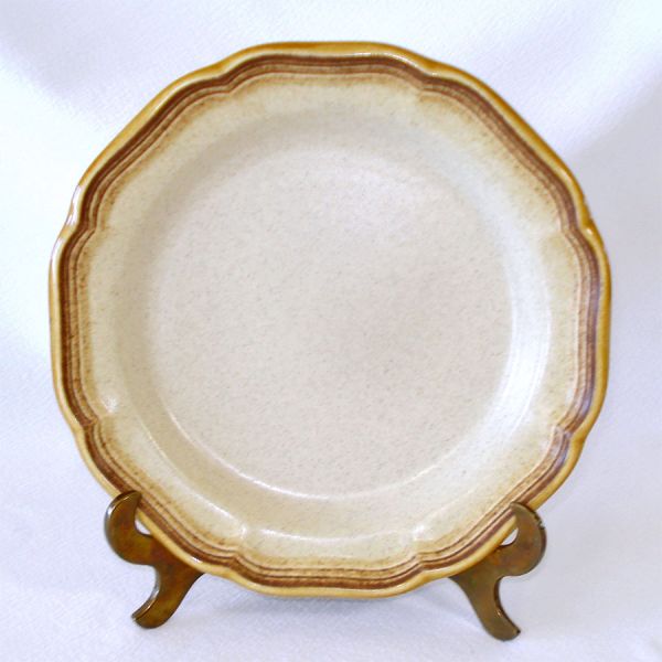 Mikasa Whole Wheat Salad Plates Set 4