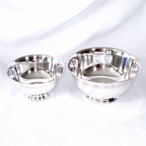 Pair Reed & Barton Silverplate Revere Bowls