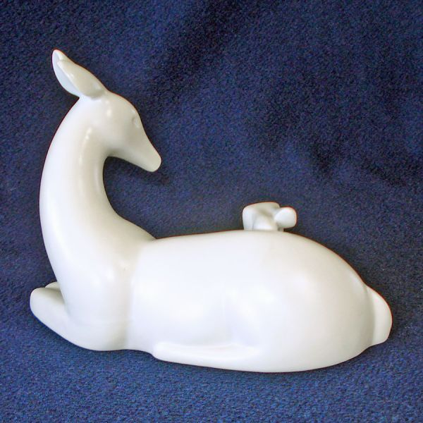 Doe With Fawn White Matte Deer Figurine #2